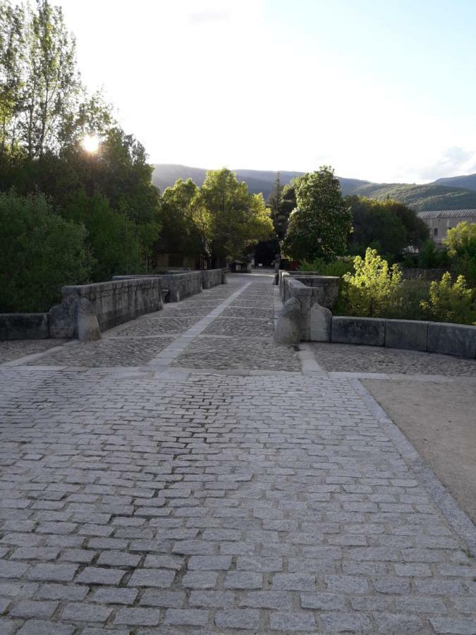 Plaza De La Villa 24 Rascafria Luaran gambar